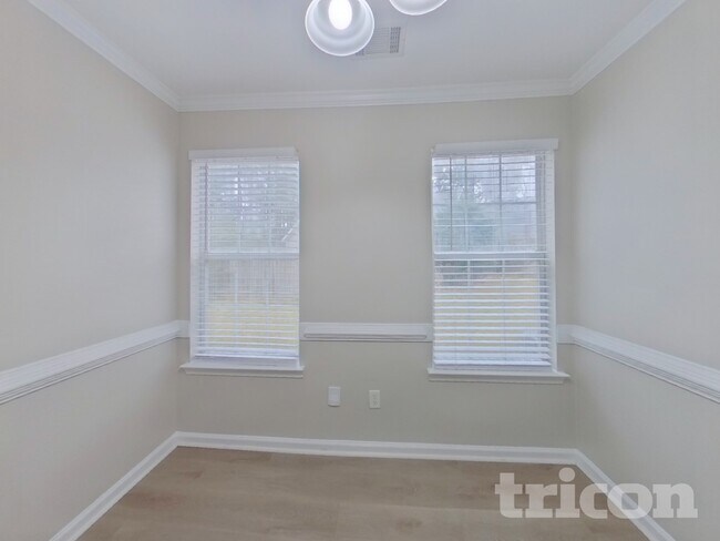 Foto del edificio - 708 Percevil Point