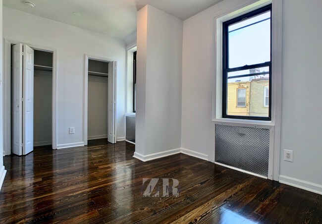Building Photo - 283 Albany Ave