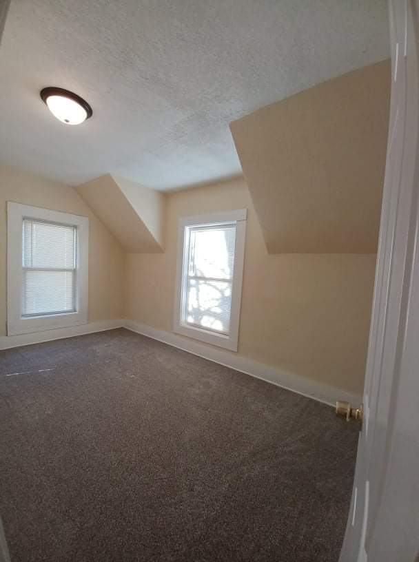 Building Photo - 1322 S 6th St