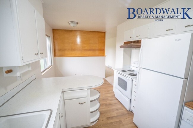 Building Photo - Newly updated 3 Bedroom home in Layton