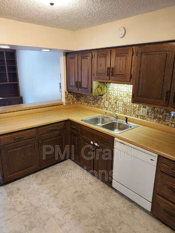 Foto del edificio - 351 Southland Dr