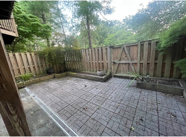 Foto del edificio - 7727 Rockledge Ct