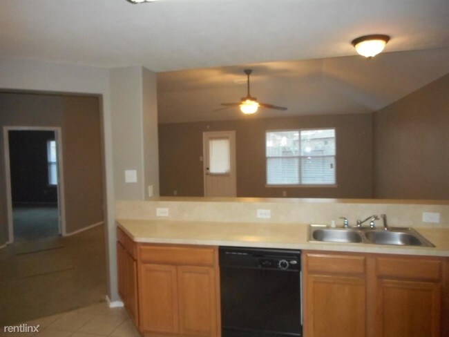 Building Photo - 3 br, 2 bath House - 24018 Blossom Crest Ln