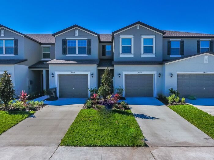 Primary Photo - Available Now! 1/2 Off 1st Month's Rent!! ...
