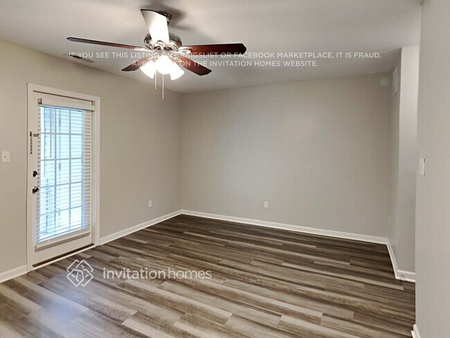 Foto del edificio - 406 Whitehall Ct