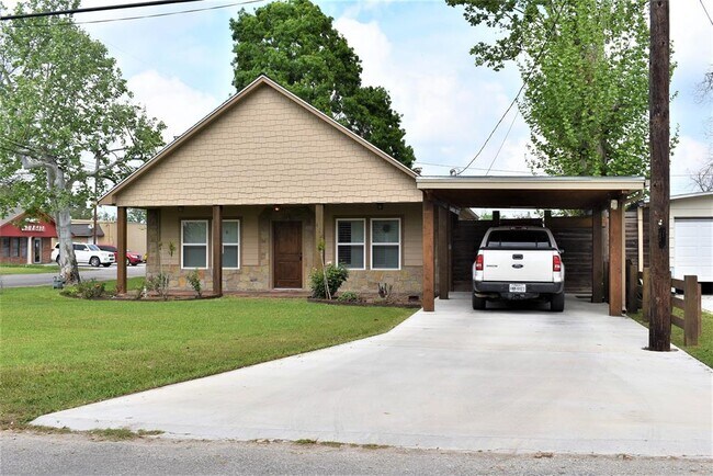 Building Photo - 412 Pecan St