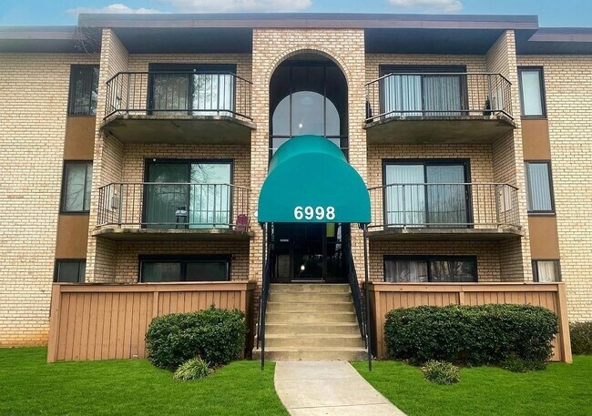 Foto del edificio - 6998 Hanover Pky