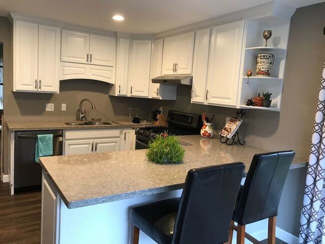 Foto del edificio - 10932 Abbott Ln