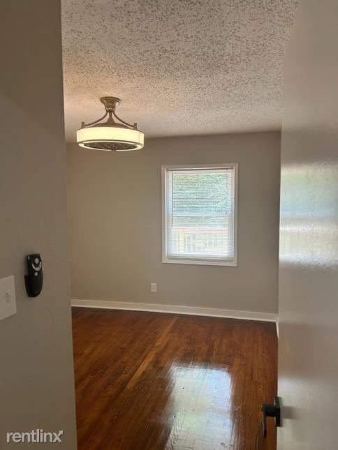 Building Photo - 3 br, 2 bath House - 2615 Yale Terrace