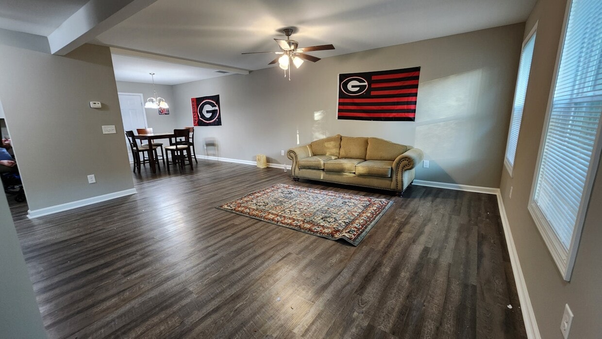 Photo - 362 Washington Drive, Unit 4