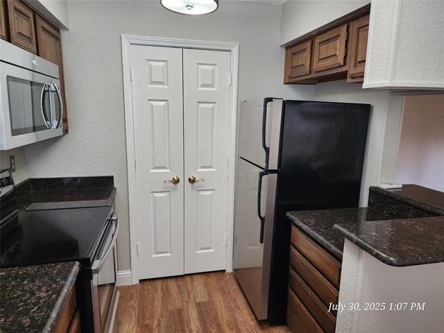 Foto del edificio - 1308 Memory Ln