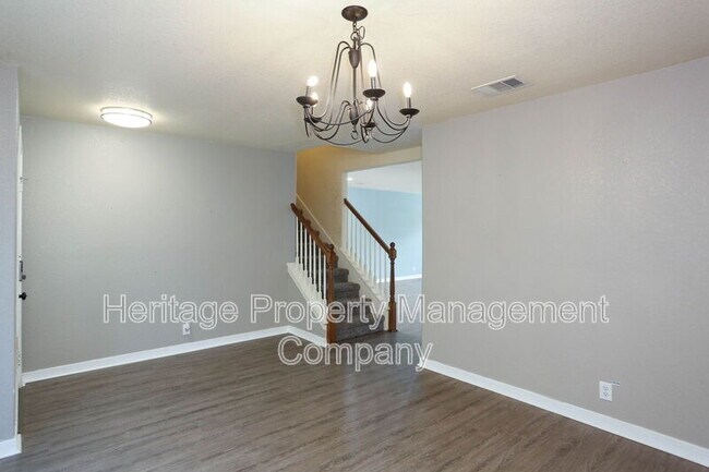 Foto del edificio - 6819 Liberty Stone