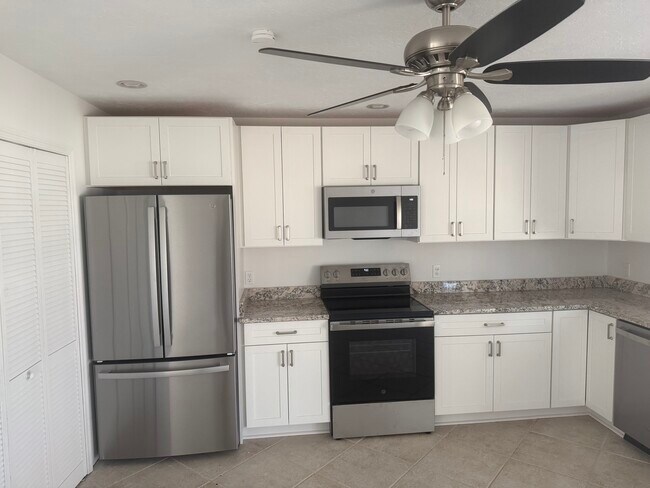 Foto del edificio - 430 14th St SW