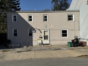 Building Photo - 180 S 5th St