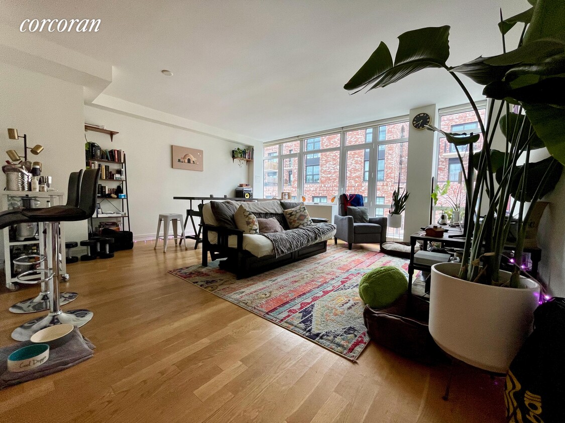 Primary Photo - 175 Kent Ave