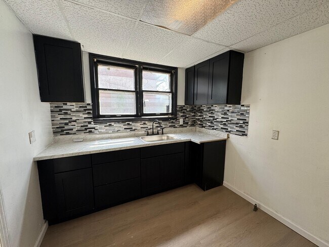 Foto del edificio - 9927 Beaconsfield St