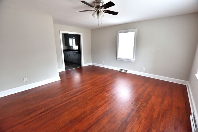 Foto del edificio - 227 Clayton St