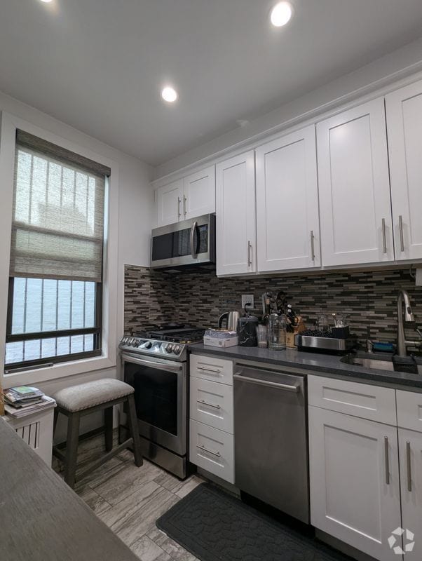 Building Photo - 3352 29th Street, 1F