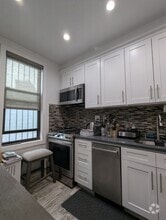 Building Photo - 3352 29th Street, 1F