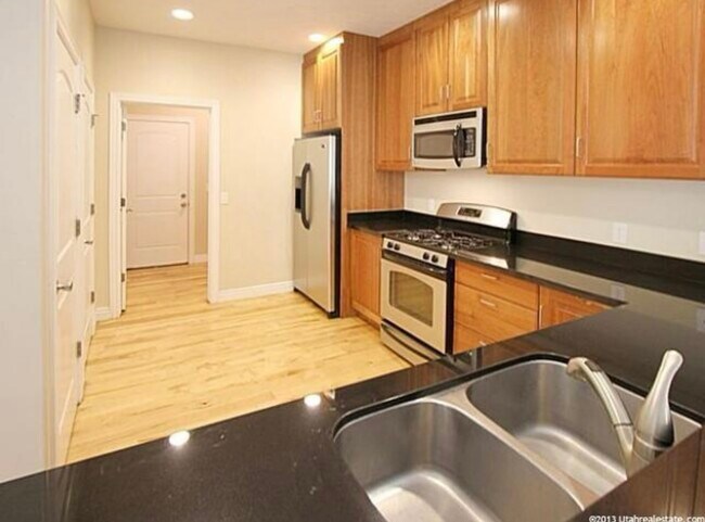 Foto del edificio - 288 Snowy River Ct