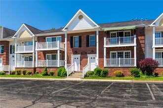 Building Photo - 990 Hopkins Rd