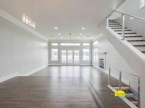 Building Photo - 53 Yacht Club Dr NE