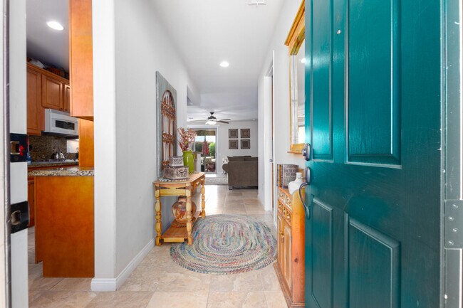 Foto del edificio - 80355 Avenida Santa Belinda