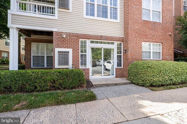 Foto del edificio - 4200 Mozart Brigade Ln
