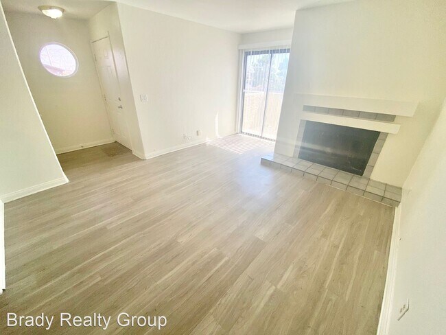 Foto del edificio - 2 br, 2 bath House - 2978 Juniper Hills #201