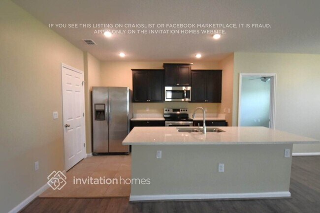 Foto del edificio - 4414 Magenta Isles Dr