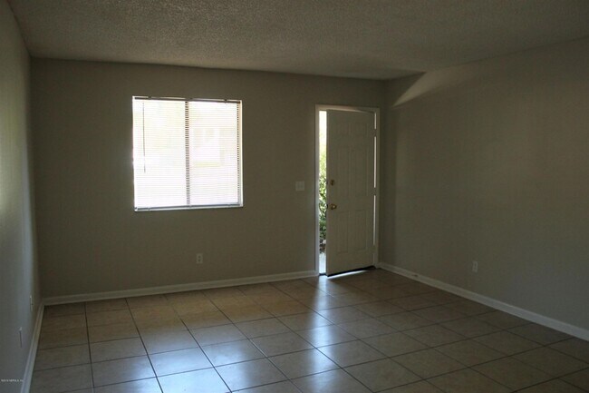 Foto del edificio - 5136 Westchase Ct