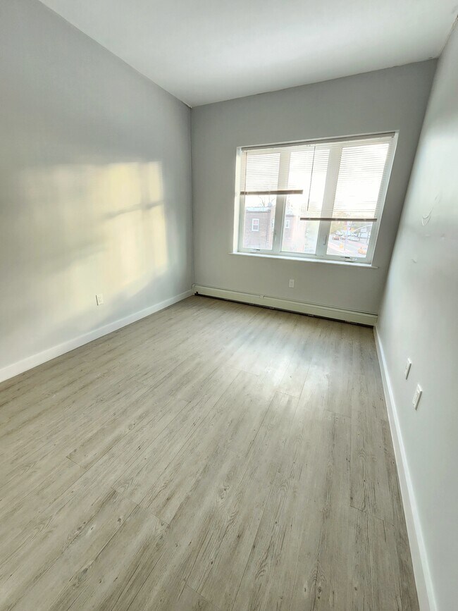 2040 125th St Unit 1 Floor, College Point, NY 11356 Apartments in College Point, NY