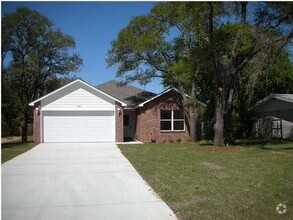 Building Photo - 706 Oaklawn St