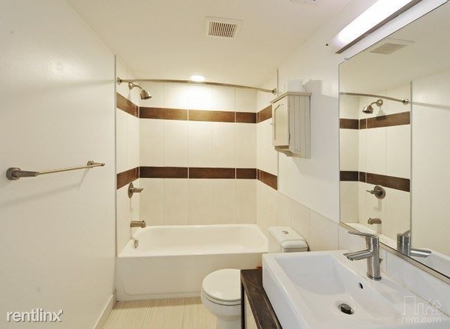 Foto del edificio - 1709 E Clay St