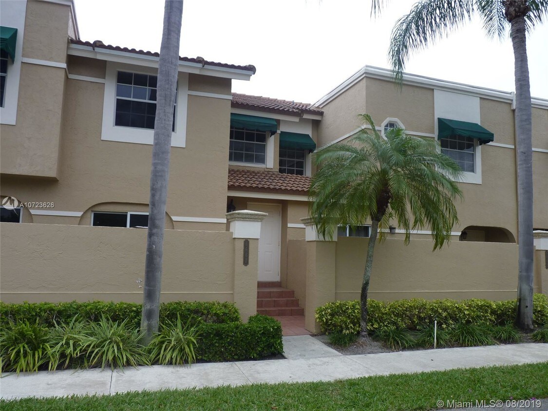 6667 Via Regina, Boca Raton, FL 33433 Townhouse for Rent in Boca Raton, FL