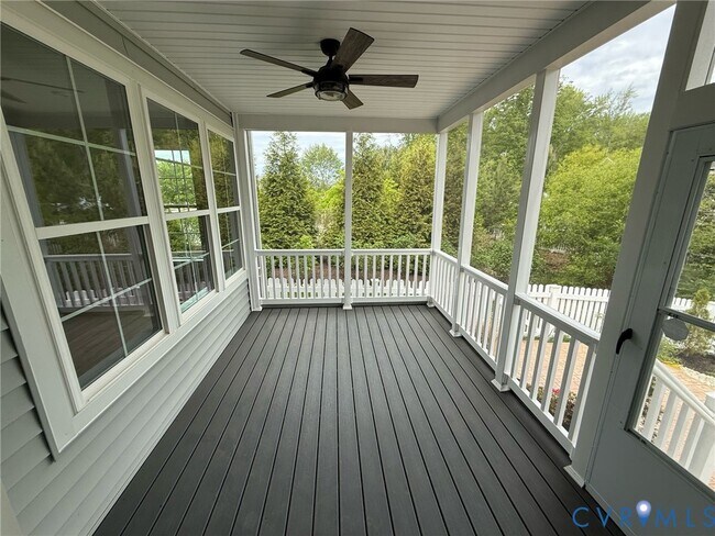 Foto del edificio - 10810 Porter Park Ln