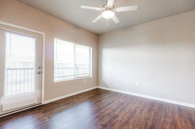 Building Photo - Broadway Heights