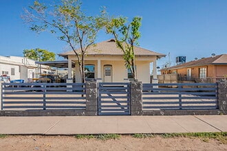 Building Photo - 1341 E Fillmore St