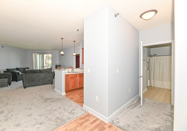 Foto del edificio - 4130 S Lake Dr