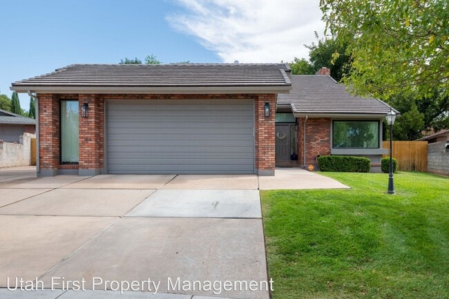 Foto del edificio - 4 br, 4 bath House - 343 S. 660 E. Cir