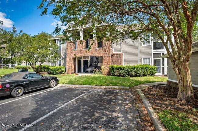Foto del edificio - 3938 Hendricks Ave