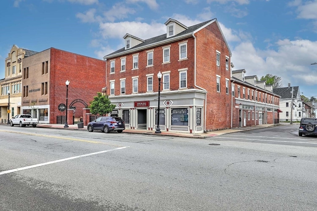 Primary Photo - 2 Union St