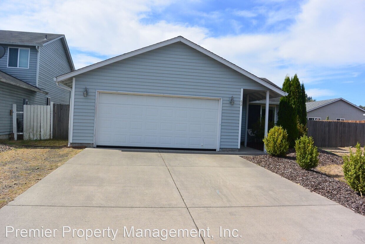 53 Warbler Dr, Kelso, WA 98626 House Rental in Kelso, WA