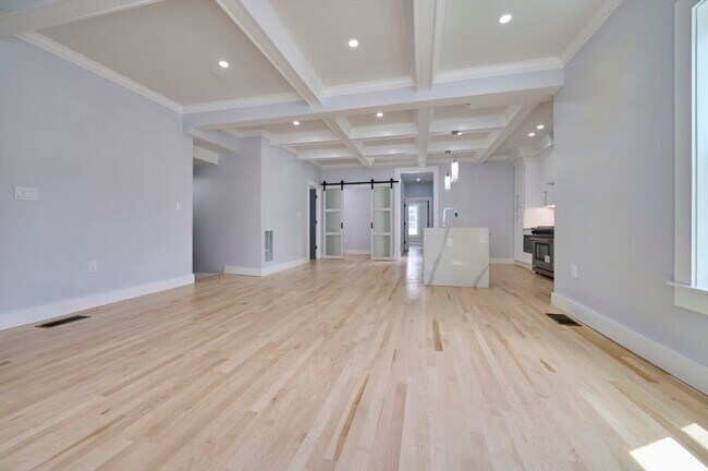 Foto del edificio - 97 Oakton Ave