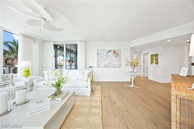 Foto del edificio - 3971 Gulf Shore Blvd N