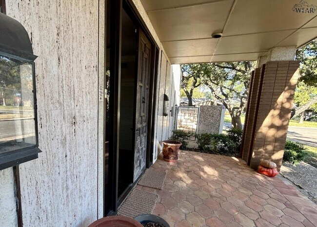 Foto del edificio - 7 Newcomb Terrace