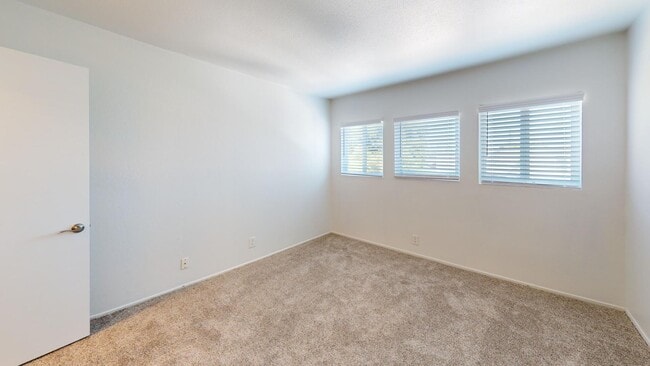 Foto del edificio - 1829 Lincoln Ave