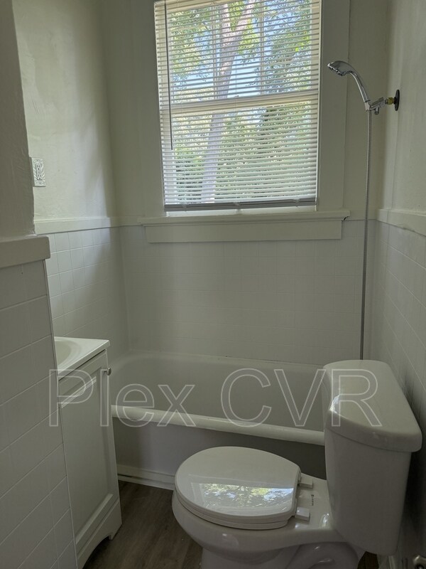 Foto del edificio - 2711 Pecan St