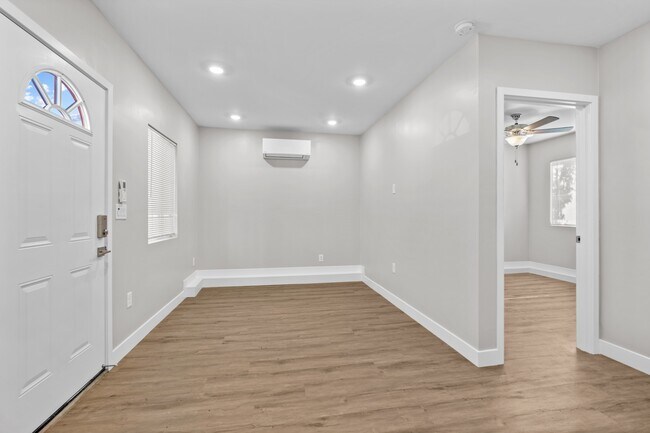 Foto del edificio - 4693 Morning Brook Ln