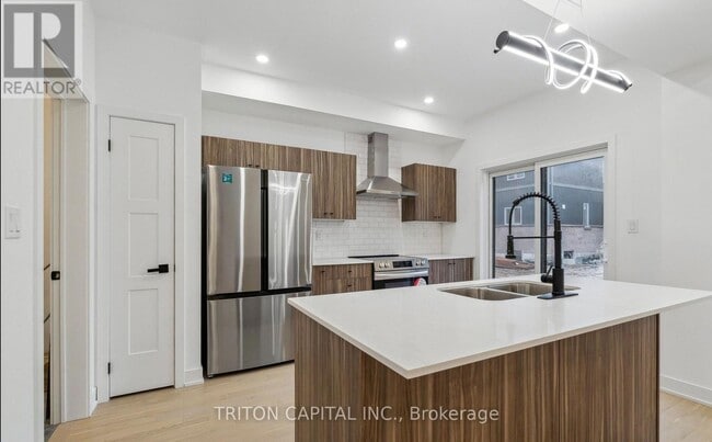 Photo du bâtiment - 75 Wheatfield Rd